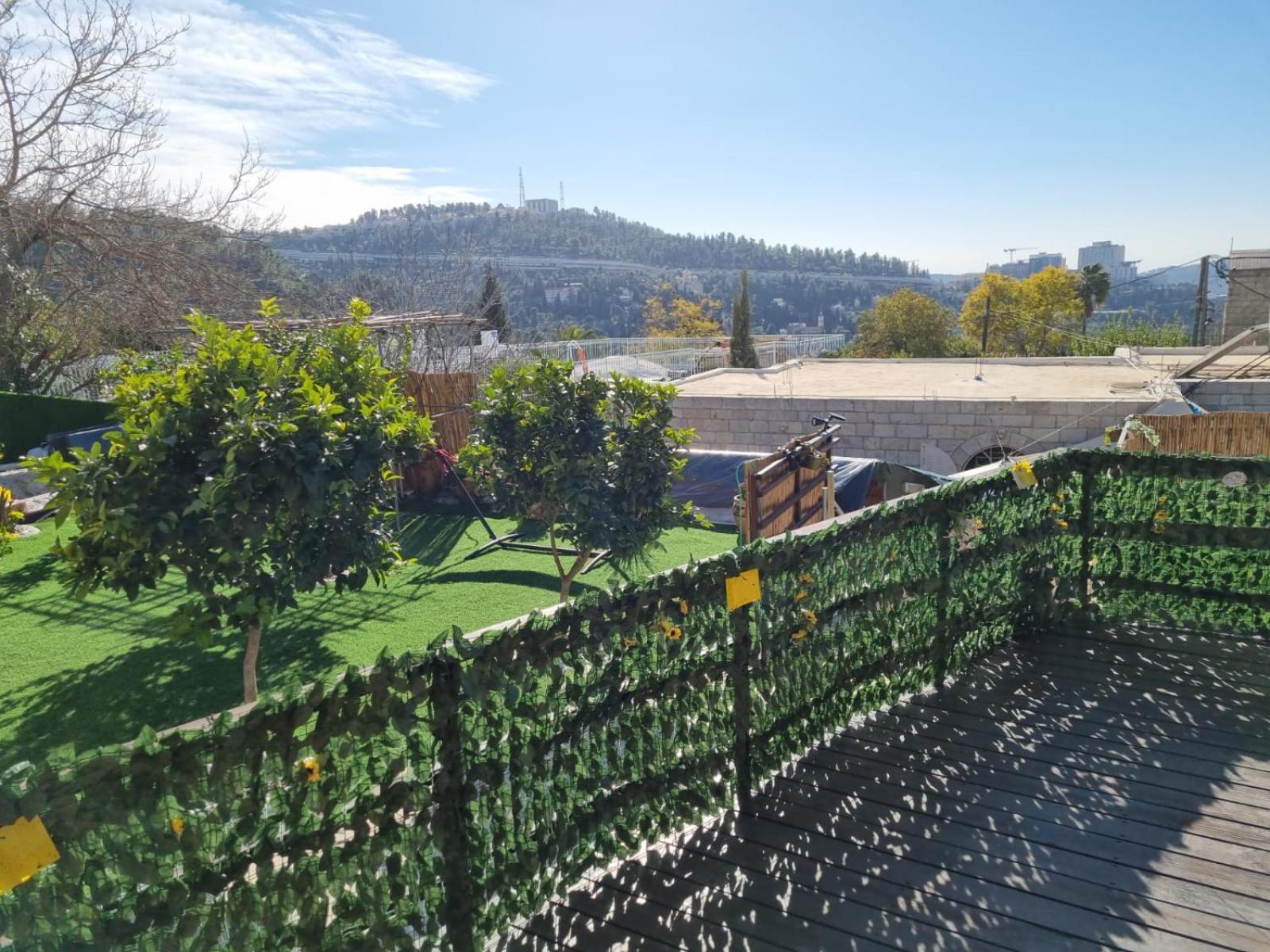 קסם עין כרם Apartment Jerusalem Ngoại thất bức ảnh